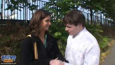 Пикаперы развели на тройничок первую встречную и отодрали на стройке в жопу