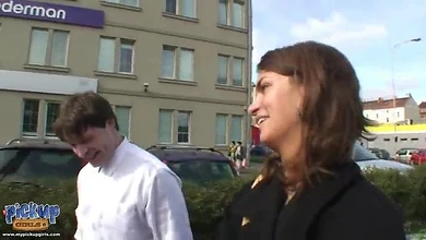 Пикаперы развели на тройничок первую встречную и отодрали на стройке в жопу