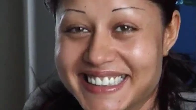 Кастинг у Вудманана для брюнетки из Сербии закончился жескачом с  помощником и тройными оборотоми: писька,попа,рот.