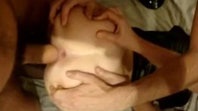 Толстый муж ебёт раком пышнозадую чужую жену, а следом выдерут и его жёнку…