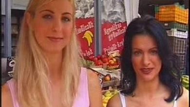 Вудман подцепил на улице двух смелых девиц, чтобы отпороть их обеих в очелло