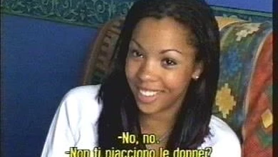 Красивая темнокожая чешка так понравилась Вудману, что он убедил её поебаться в очко