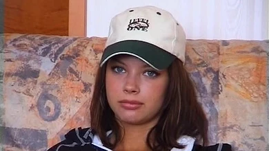 Опытная девка в курсе, чем промышляет Вудман и не прочь оказаться в списке его анальных любимиц