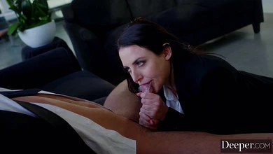 Пышная адвокатша соблазнила сотрудника и даёт ему, куда попало (и даже в жопу!)