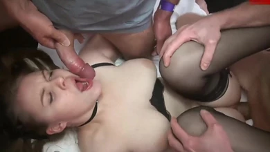 Порно-подборка горячих камшотов: и в рот, и на личико, и на сисяндры красоток!